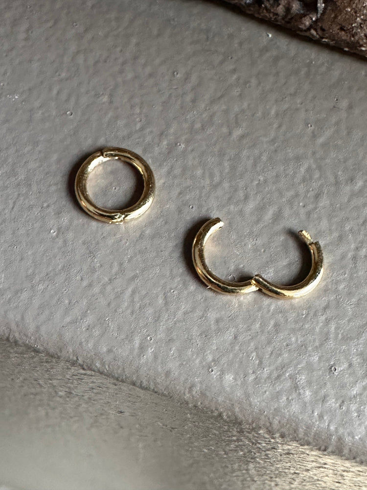 Gammie Stack Ear Cuff Huggy