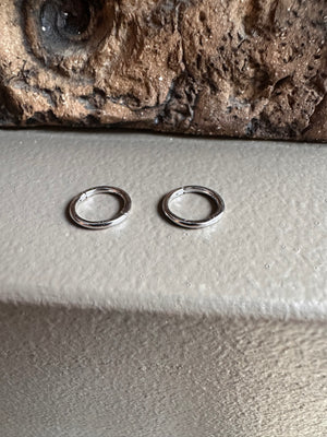 Gammie Stack Ear Cuff Huggy