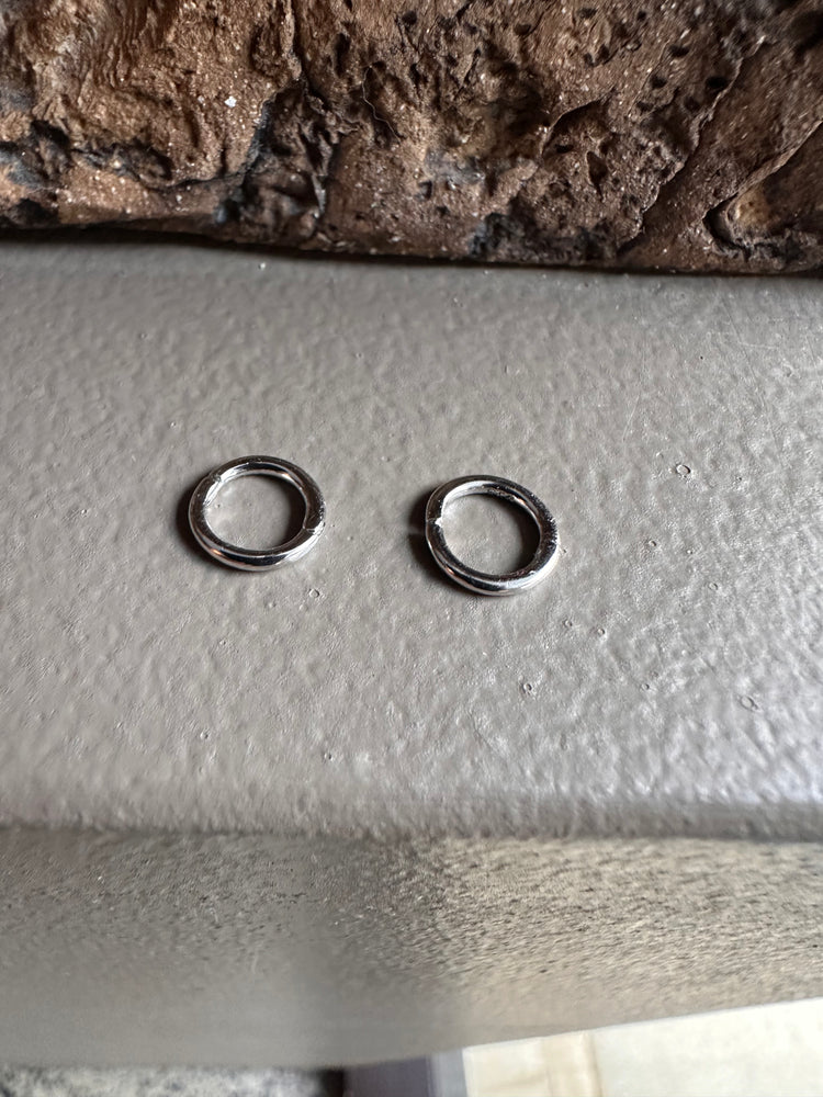 Gammie Stack Ear Cuff Huggy