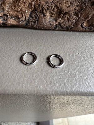 Gammie Stack Ear Cuff Huggy