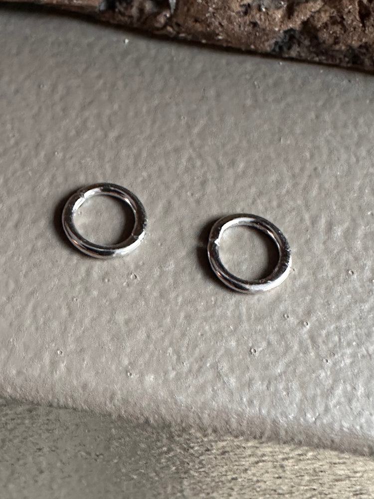 Gammie Stack Ear Cuff Huggy