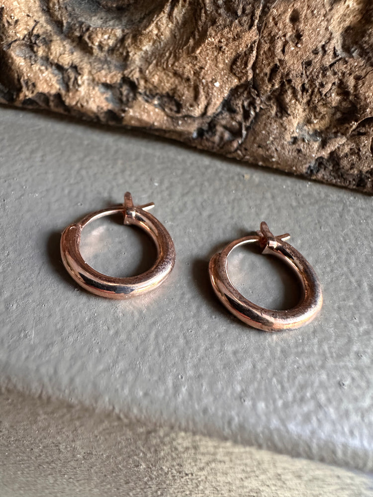 Zag Bijoux Rose Gold Huggy Earring
