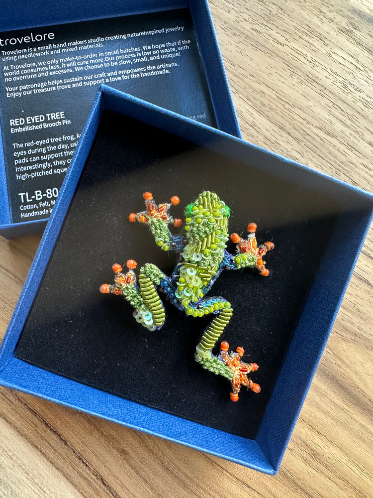 Trovelore Red Eyed Tree Frog Brooch
