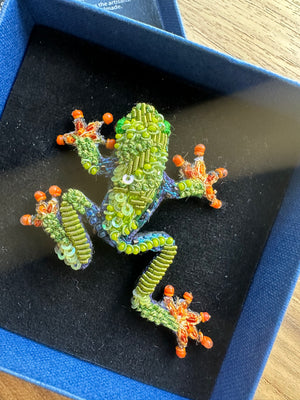 Trovelore Red Eyed Tree Frog Brooch