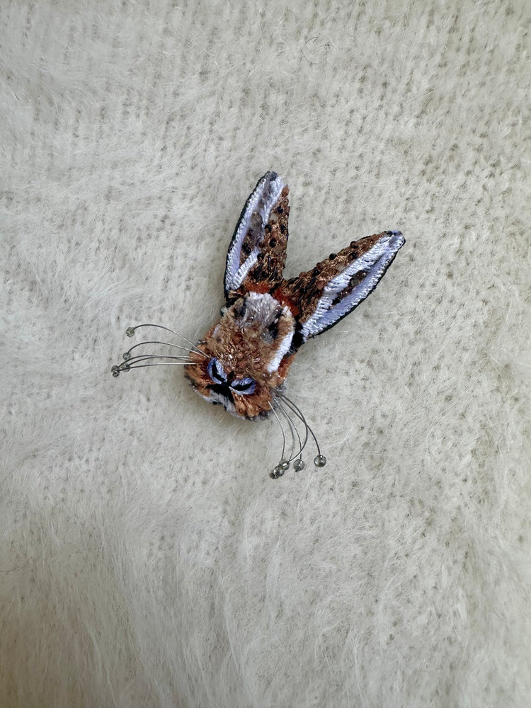Trovelore Giant Rabbit Brooch