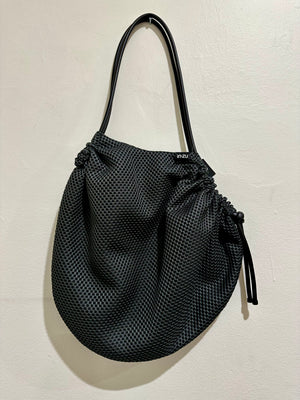 InZu Cocco Tote Bag Black Charcoal Cells