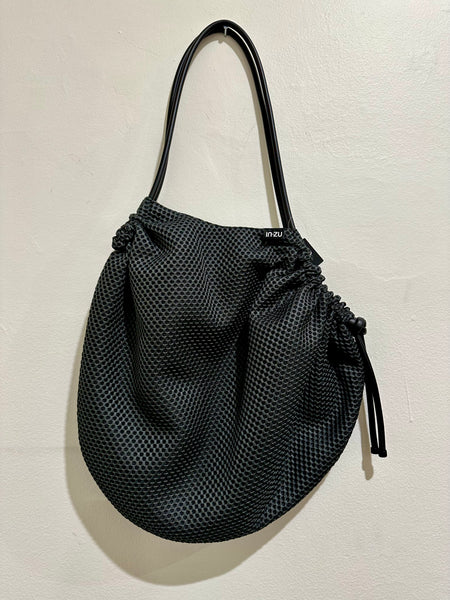 InZu Cocco Tote Bag Black Charcoal Cells