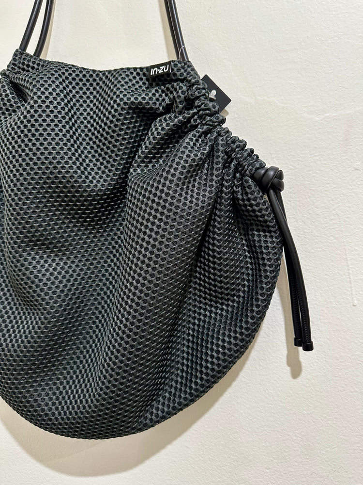 InZu Cocco Tote Bag Black Charcoal Cells