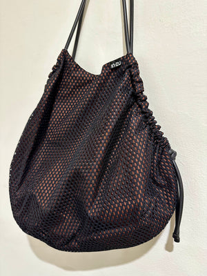InZu Cocco Tote Bag Black Net Brick
