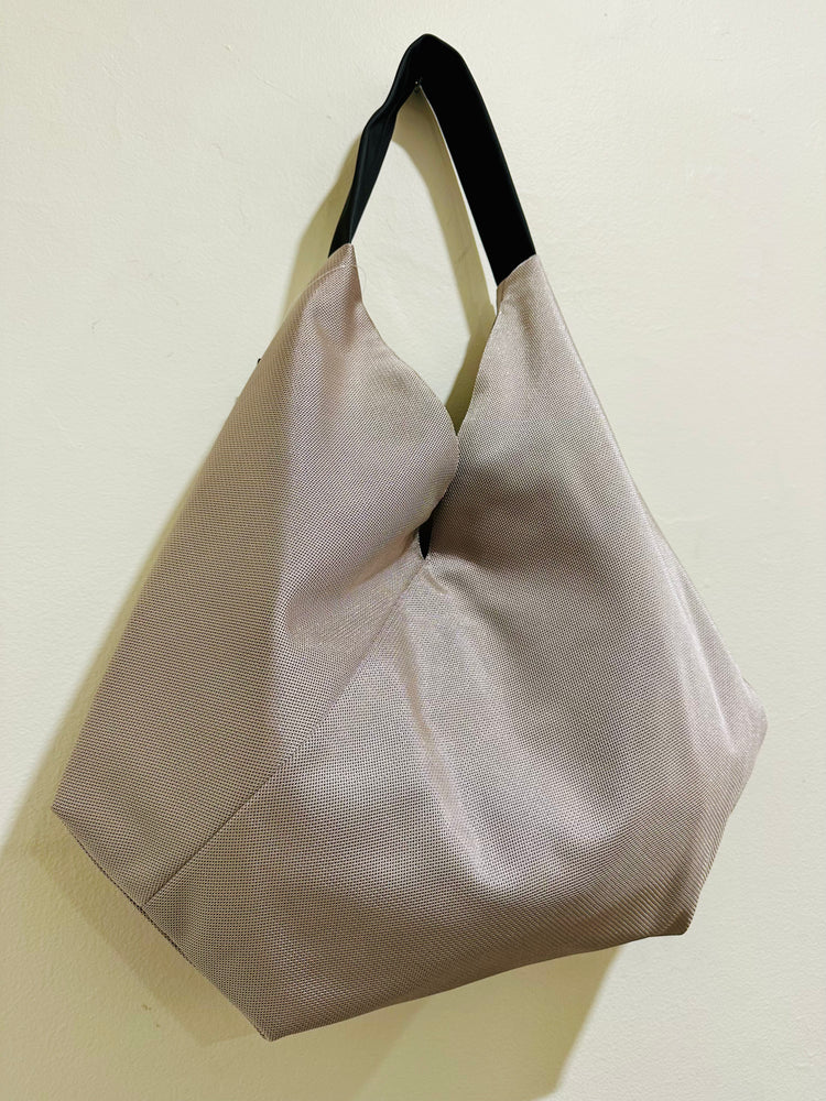 InZu Bevel Bag Pearl Knite