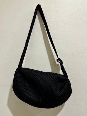 InZu Bean Crossbody Bag Black Bubble
