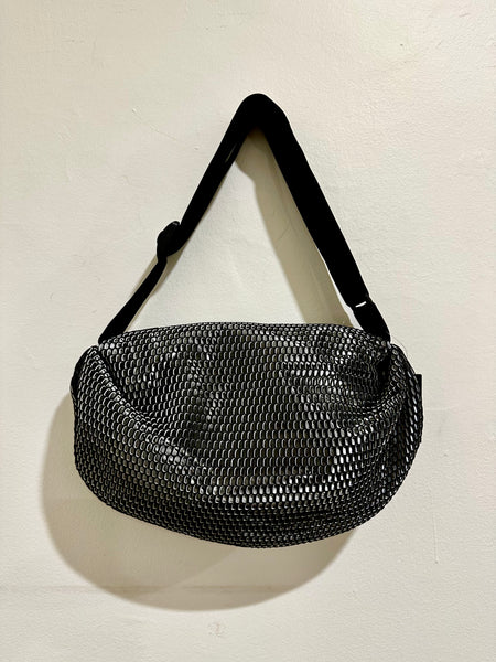 InZu Bean Crossbody Bag Black and Interstellar Chain