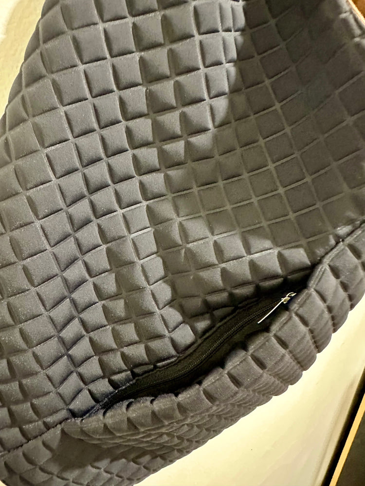 InZu Bevel Bag Chess Black