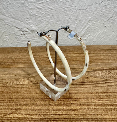 Soyang Paris Light White Horn Hoop Earring