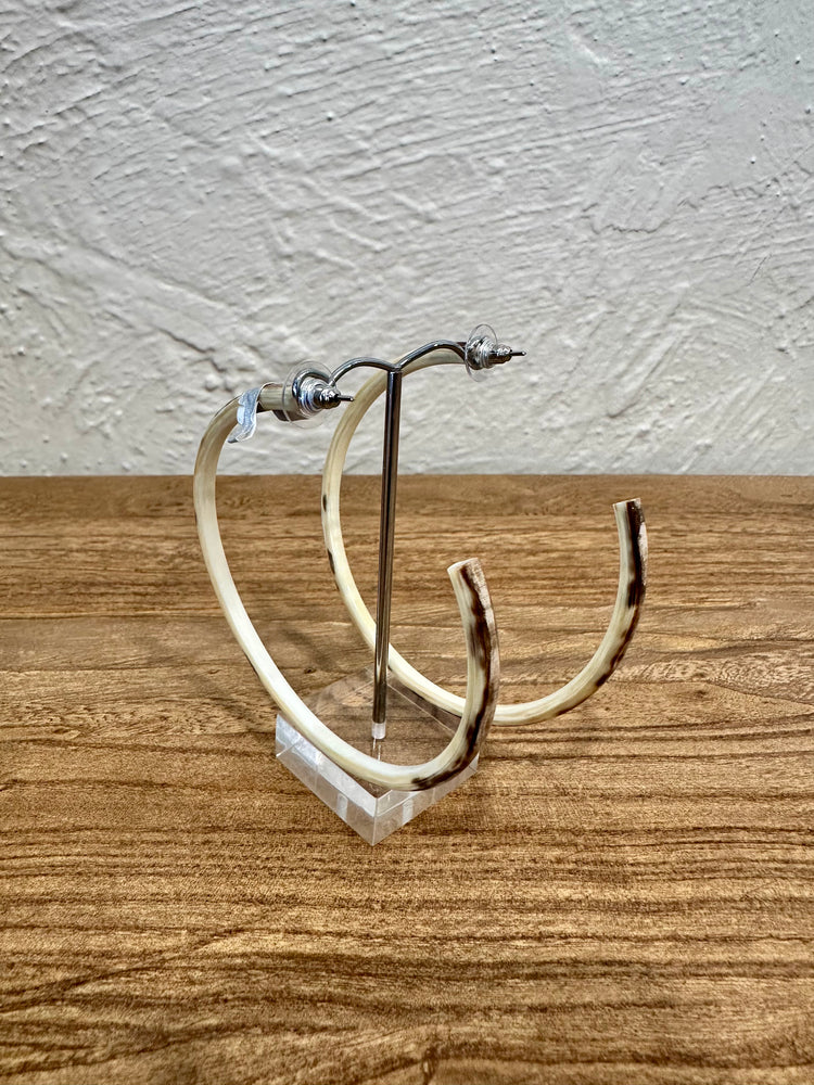 Soyang Paris Light White Horn Hoop Earring