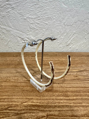 Soyang Paris Light White Horn Hoop Earring