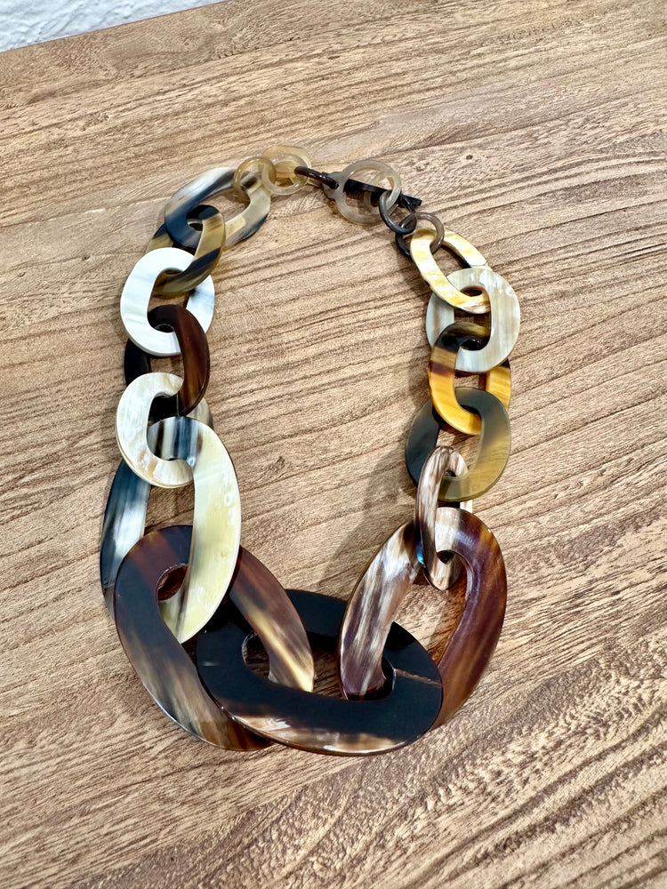 SOYANG Paris Dark Horn Oval Necklace 42cm