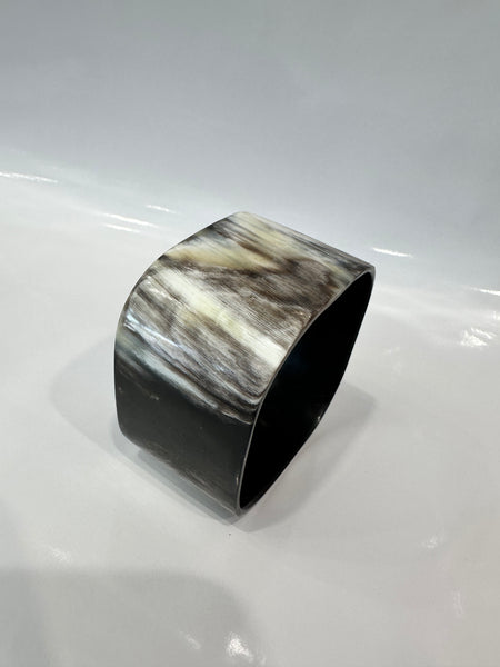 Soyang Paris Horn Square Bangle