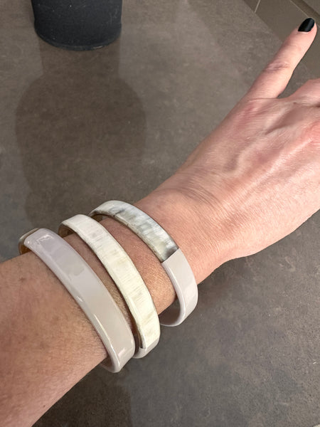 Soyang Paris Horn and Stone Enamel Wide Bangles Set of 3