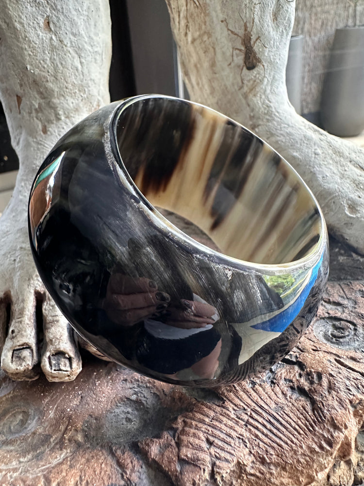 Soyang Paris Giant Horn Bangle Multi Coloured