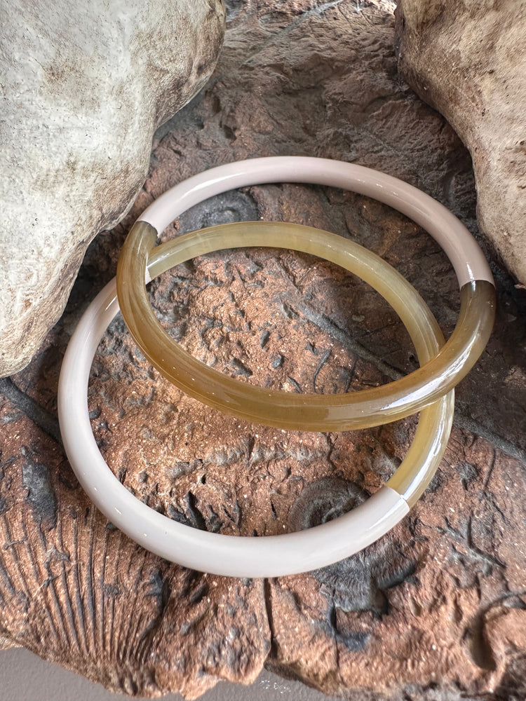Soyang Paris Horn Coloured Bangles
