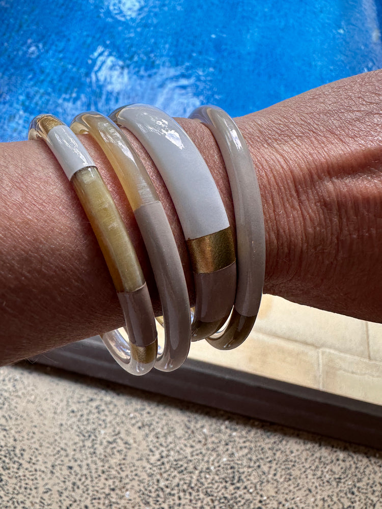 Soyang Paris Stone and White and Gold Horn Bangle