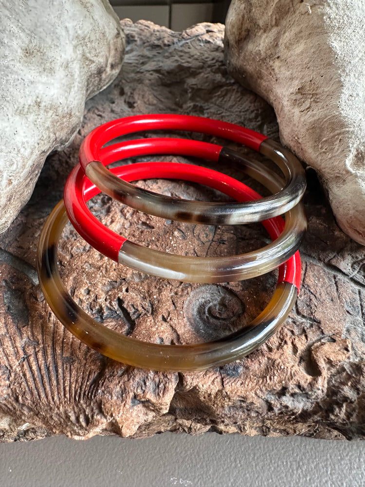 Soyang Paris Horn Coloured Bangles