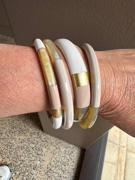Soyang Paris Stone and White and Gold Horn Bangle