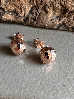 Najo Facette Ball Rose Gold Stud Earring