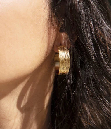 Zag Bijoux Moray Gold Wide Hoop Earring