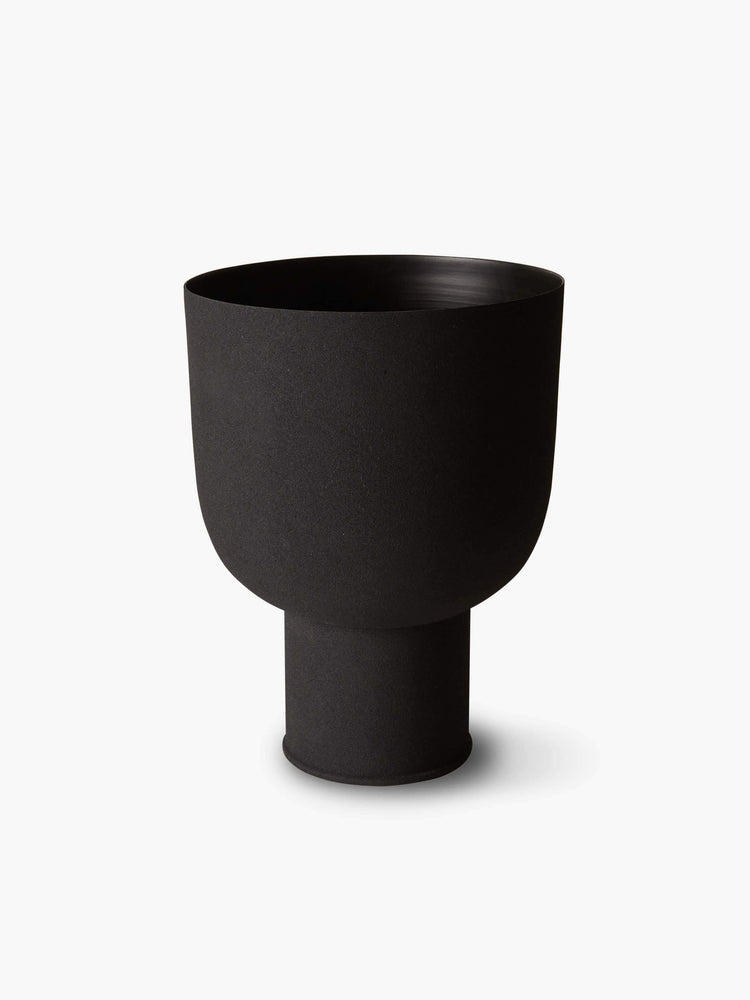 L&M Home Mona Curve Pot