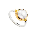 A Najo Garland Pearl Gold Ring