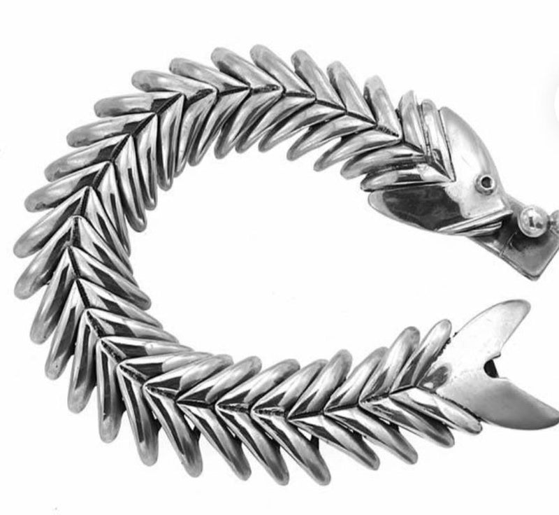 Iron Clay Silver Fish Bracelet