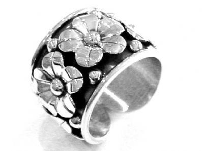 Iron Clay Sterling Silver Flower Statement Ring