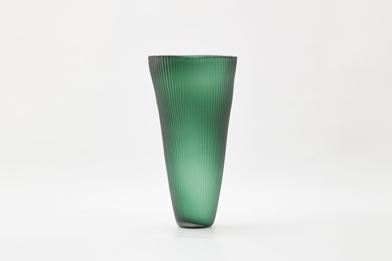The Foundry House Palma Vase Emerald